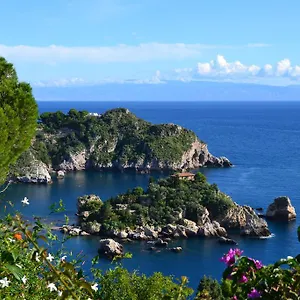 Charming Place , Taormina Italia